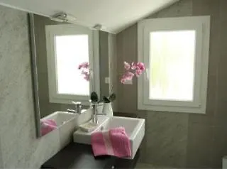 Dream House Bed & Breakfast *