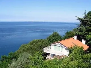 Dream House Hotel